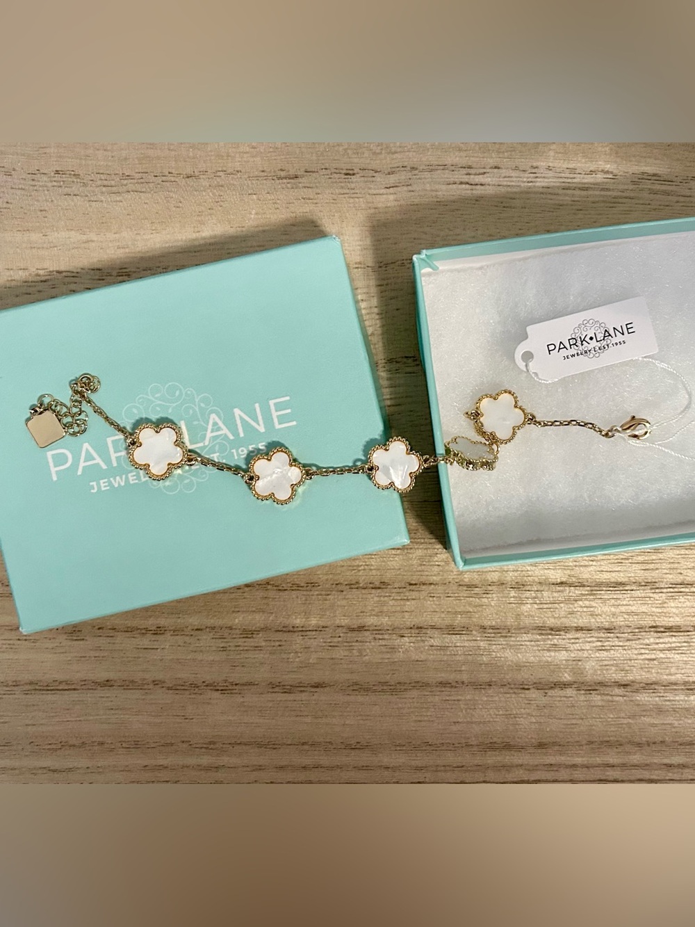 Park Lane Gold-Tone Bracelet with mother of pearl Clover Charms NWT